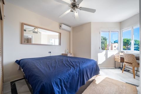 Villa a Elviria, Malaga, Elviria - € 1.400.000 | Ref: R5229427 - foto 11