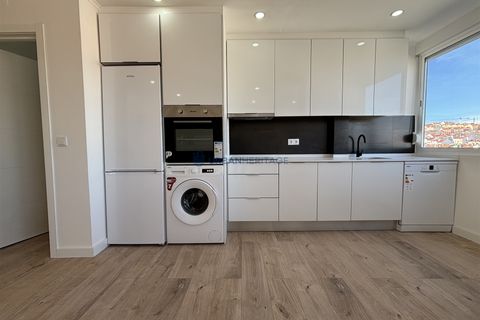 Lejlighed i Amadora, Lisbon, Amadora - € 349.000 | Ref: UH011519 - foto 11