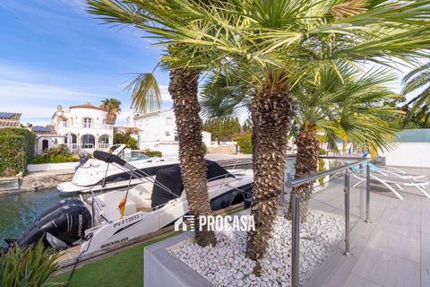 Villa i Empuriabrava, Gerona, Empuriabrava - € 1.259.000 | Ref: 4060 - foto 17