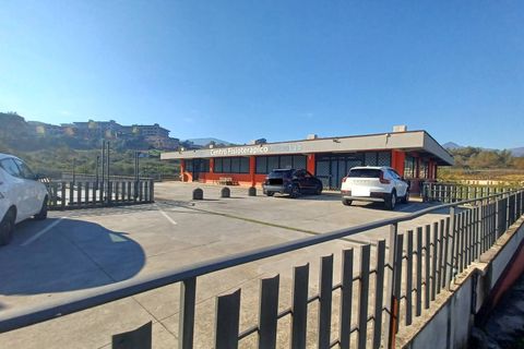 Erhvervsejendom i Ceccano, Frosinone, Ceccano - € 2.000.000 | Ref: 2137 - foto 22