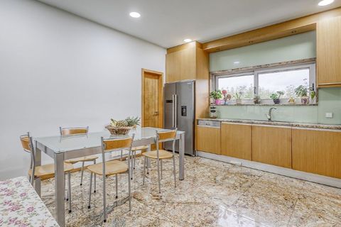 Villa a Maia, Porto, Maia - € 1.400.000 | Ref: 120781216-133 - foto 8