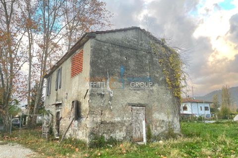 Villa i Massa, Massa and Carrara, Massa - € 170.000 | Ref: 3568 - foto 2