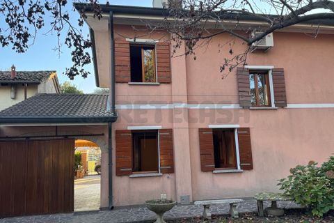 Villa i Mirano, Venice, Mirano - € 400.000 | Ref: MIV1696 - foto 2