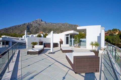 Villa i Marbella, Malaga, Marbella - € 1.315.000 | Ref: R5232460 - foto 2