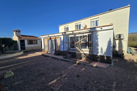 Villa a Castalla, Alicante, Castalla - € 220.000 | Ref: IVD13840 - foto 2