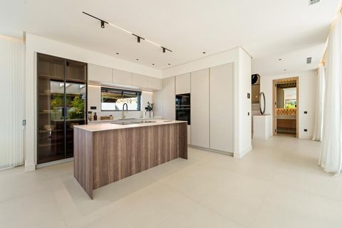 Villa i Marbella, Malaga, Marbella - € 4.580.000 | Ref: SVLindaVista289 - foto 22