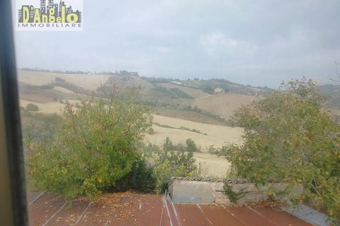Landejendom i Castignano, Ascoli Piceno, Castignano - € 105.000 | Ref: 136 - foto 20
