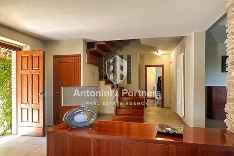 Villa a Todi, Perugia, Todi - € 750.000 | Ref: 70904 - foto 20