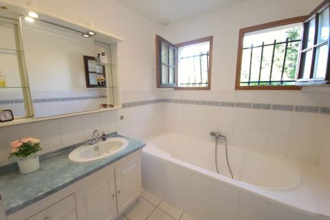 Villa a Montpon-Menesterol, Dordogne, Montpon-Menesterol - € 249.000 | Ref: BVI76830 - foto 9