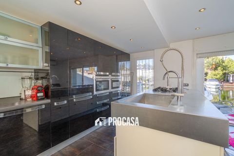 Villa i Roses, Gerona, Roses - € 585.000 | Ref: 4063 - foto 9