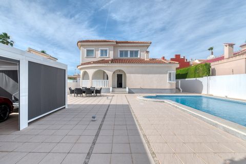 Villa a Ciudad Quesada, Alicante, Ciudad Quesada - € 695.000 | Ref: 2393 - foto 2