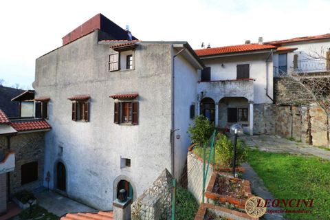 Herregård i Filattiera, Massa and Carrara, Filattiera - € 115 000 | Ref: A393 - foto 2