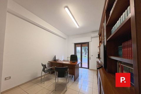 Erhvervsejendom i Caserta, Caserta, Caserta - € 290.000 | Ref: kA9278 - foto 4