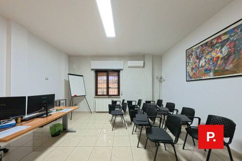Erhvervsejendom i Caserta, Caserta, Caserta - € 290.000 | Ref: kA9278 - foto 8