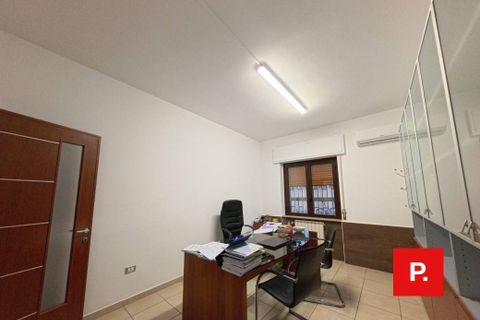Erhvervsejendom i Caserta, Caserta, Caserta - € 290.000 | Ref: kA9278 - foto 15