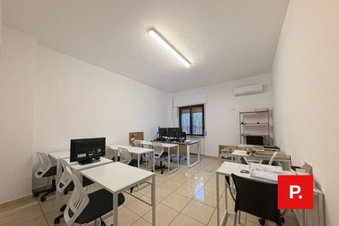 Erhvervsejendom i Caserta, Caserta, Caserta - € 290.000 | Ref: kA9278 - foto 18