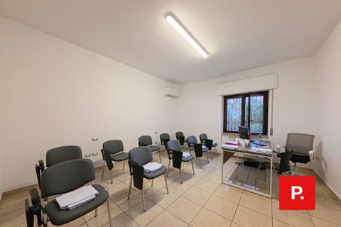 Erhvervsejendom i Caserta, Caserta, Caserta - € 290.000 | Ref: kA9278 - foto 20