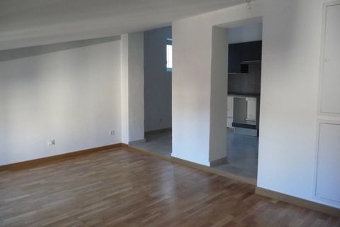 Apartament a Uzes, Gard, Uzes - € 515/mes | Ref: 5887910 - foto 6