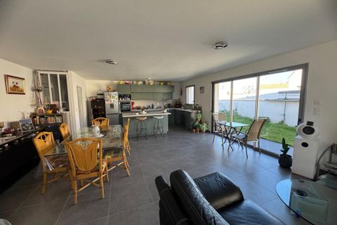 Villa a Semussac, Charente-Maritime, Semussac - € 298.000 | Ref: VH4306 - foto 2