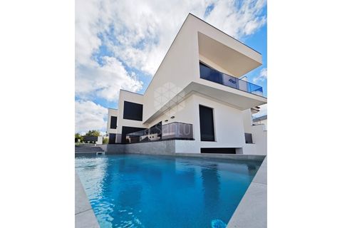 Villa i Alcabideche, Lisbon, Alcabideche - € 1.750.000 | Ref: RE10829SC - foto 4