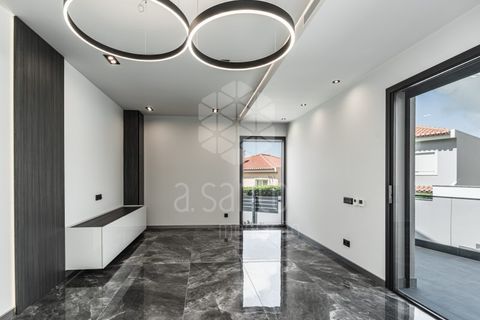 Villa i Alcabideche, Lisbon, Alcabideche - € 1.750.000 | Ref: RE10829SC - foto 9