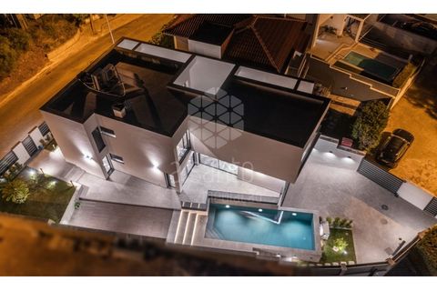 Villa i Alcabideche, Lisbon, Alcabideche - € 1.750.000 | Ref: RE10829SC - foto 23