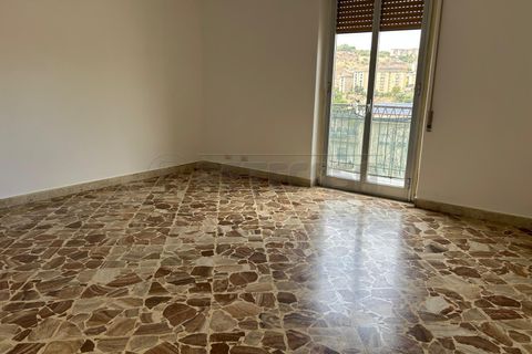 Lejlighed i Caltanissetta, Caltanissetta, Caltanissetta - € 30.000 | Ref: 1646 - foto 2