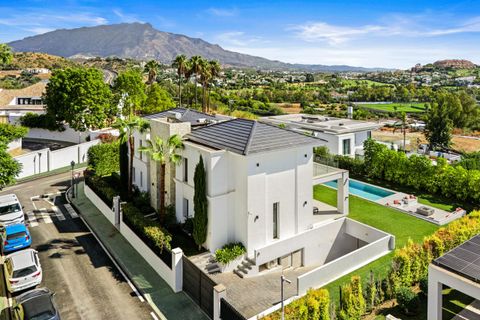 Villa i Marbella, Malaga, Marbella - € 4.695.000 | Ref: RLQ038V6 - foto 32