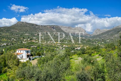 Landejendom i Alcaucin, Malaga, Alcaucin - € 415.000 | Ref: 0463 - foto 4