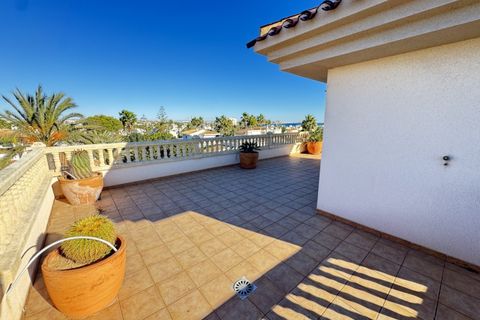 Villa i Cabo Roig, Alicante, Cabo Roig - € 1.700.000 | Ref: 749925 - foto 36