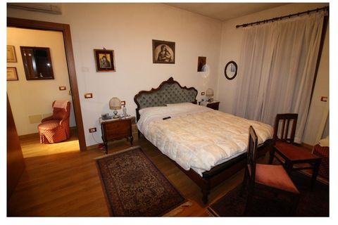 Villa a Padua, Padua, Padua - € 419.000 | Ref: PO475 - foto 20