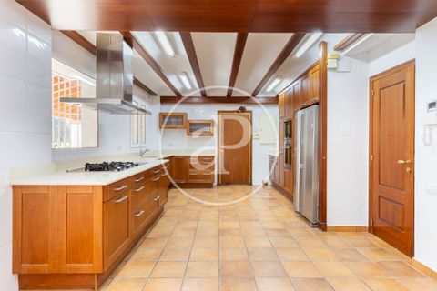 Villa i Betera, Valencia, Betera - € 1.500.000 | Ref: VV2511072 - foto 15