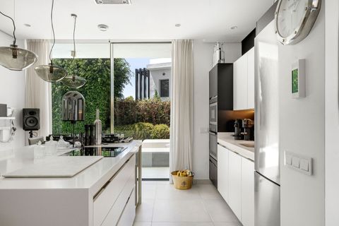 Villa a Estepona, Malaga, Estepona - € 1.825.000 | Ref: HRB-01170P - foto 14