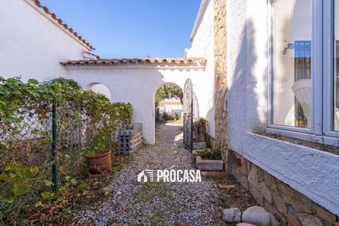 Villa i Empuriabrava, Gerona, Empuriabrava - € 860 000 | Ref: 4068 - foto 40