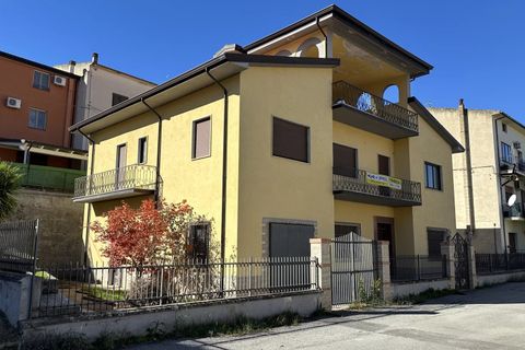 Villa i Altomonte, Cosenza, Altomonte - € 160.000 | Ref: 86470769 - foto 1