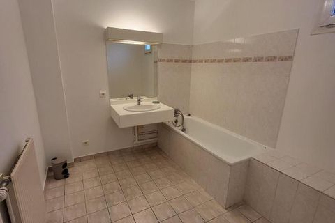 Dorfhaus in Bron, Rhone, Bron - € 580/Monat | Ref: BRON61MAUPASSANT - Foto 11