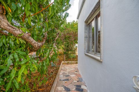 Villa i Estombar, Faro, Estombar - € 335.000 | Ref: C0240-03488 - foto 4