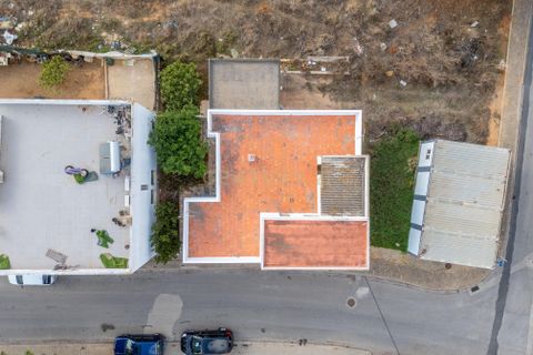 Villa i Estombar, Faro, Estombar - € 335.000 | Ref: C0240-03488 - foto 25