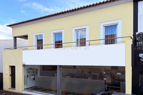 Villa a Vila da Praia da Vitoria, Terceira, Vila da Praia da Vitoria - € 750.000 | Ref: C0423-00645 - foto 2