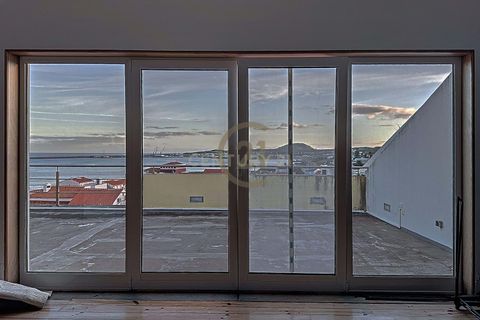 Villa a Vila da Praia da Vitoria, Terceira, Vila da Praia da Vitoria - € 750.000 | Ref: C0423-00645 - foto 13