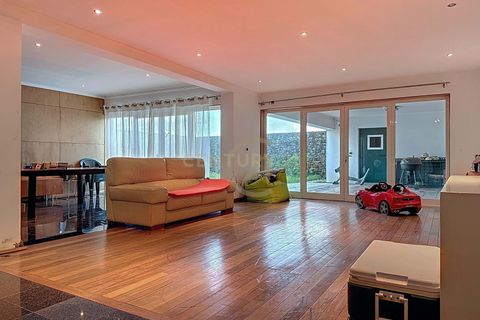Villa a Vila da Praia da Vitoria, Terceira, Vila da Praia da Vitoria - € 750.000 | Ref: C0423-00645 - foto 33