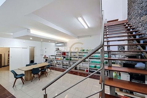Villa a Vila da Praia da Vitoria, Terceira, Vila da Praia da Vitoria - € 750.000 | Ref: C0423-00645 - foto 42