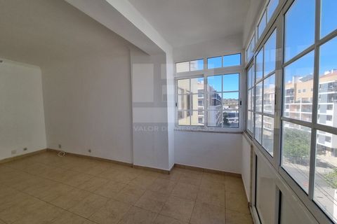 Lejlighed i Amadora, Lisbon, Amadora - € 337.000 | Ref: ZTRE-03830 - foto 25