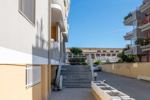 L'establiment comercial a Cagliari, Cagliari, Cagliari - € 200.000 | Ref: 1429 - foto 4