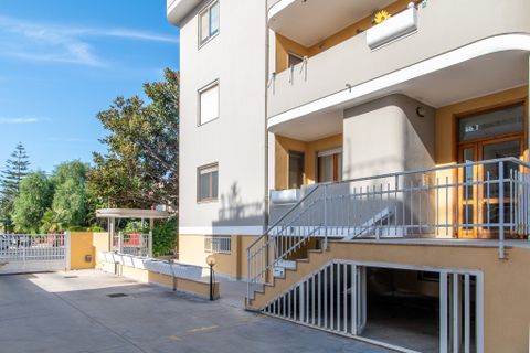 L'establiment comercial a Cagliari, Cagliari, Cagliari - € 200.000 | Ref: 1429 - foto 5