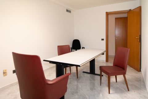 L'establiment comercial a Cagliari, Cagliari, Cagliari - € 200.000 | Ref: 1429 - foto 15