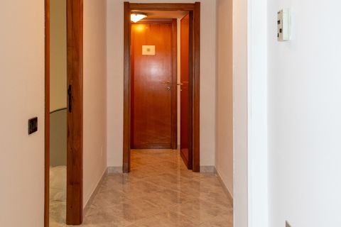 L'establiment comercial a Cagliari, Cagliari, Cagliari - € 200.000 | Ref: 1429 - foto 22