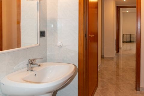 L'establiment comercial a Cagliari, Cagliari, Cagliari - € 200.000 | Ref: 1429 - foto 25