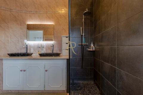 Villa i Carvoeiro, Faro, Carvoeiro - € 1.250.000 | Ref: HOLV - 25014 - foto 48