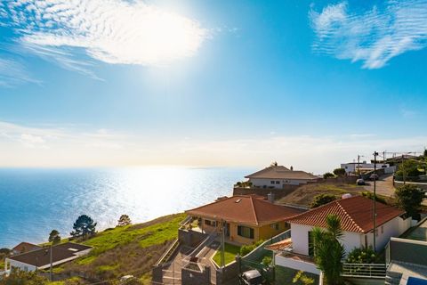 Villa i Calheta, Madeira, Calheta - € 330.000 | Ref: C0216-03240 - foto 1